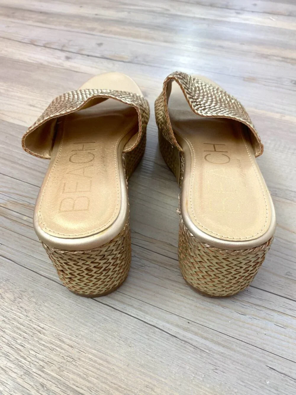 Beach by Matisse Metallic Gold Woven Platform Slide Sandals - Size 9